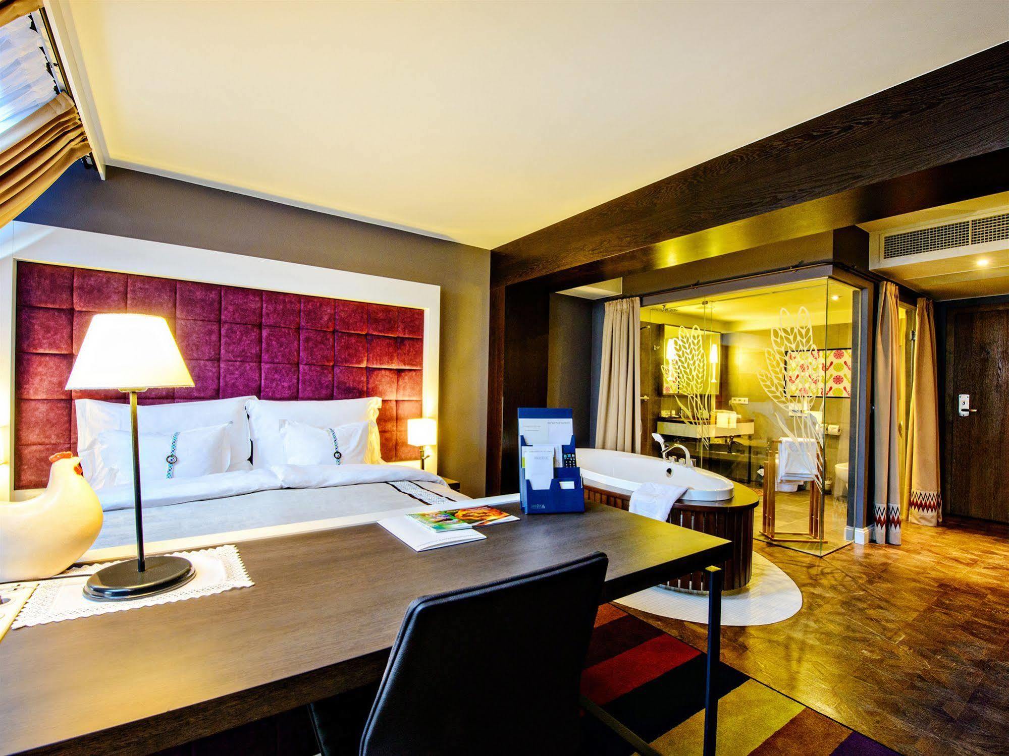Bristol Tradition And Luxury Готель 5*